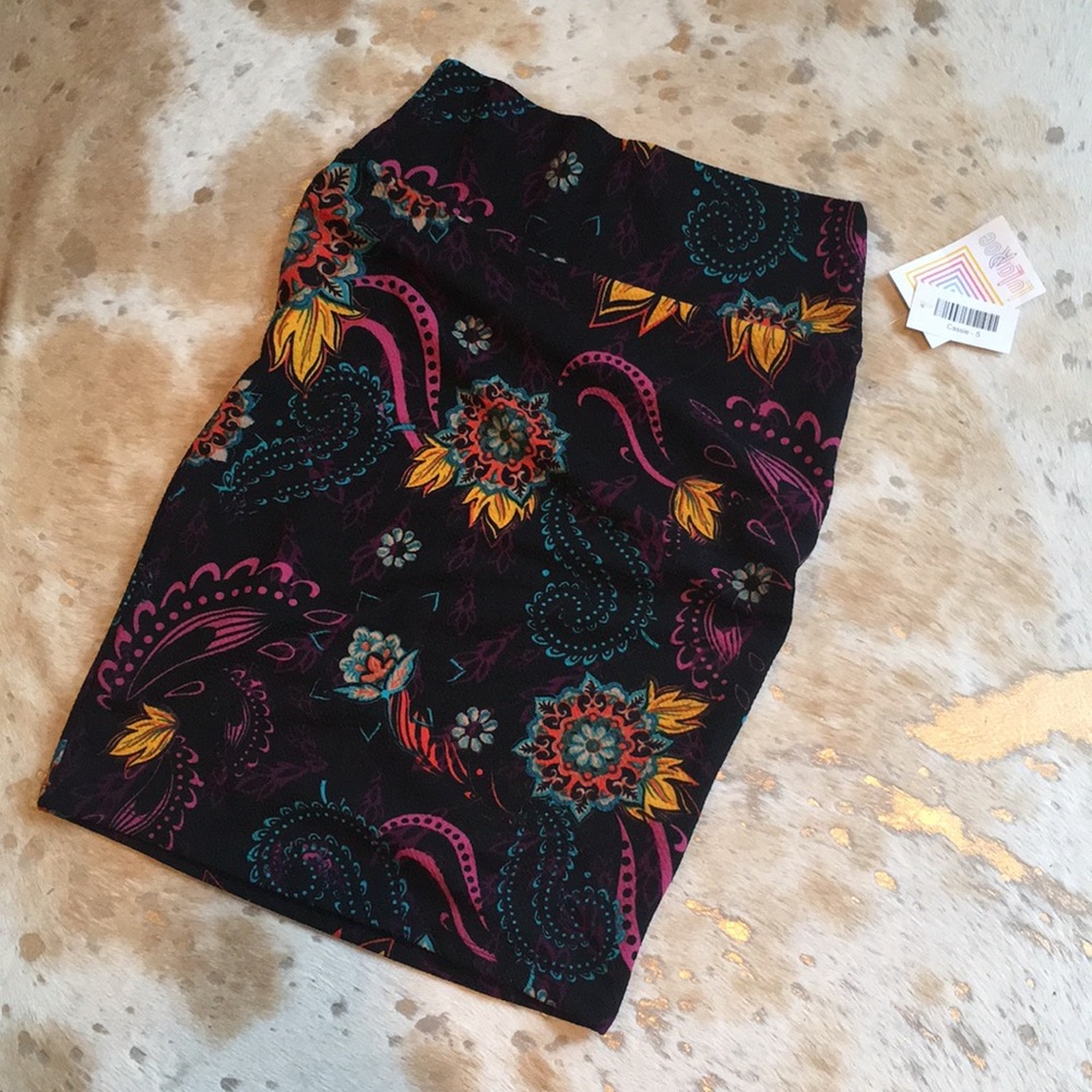 LulaRoe Cassie skirt